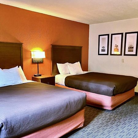 Americinn By Wyndham Петоски Экстерьер фото